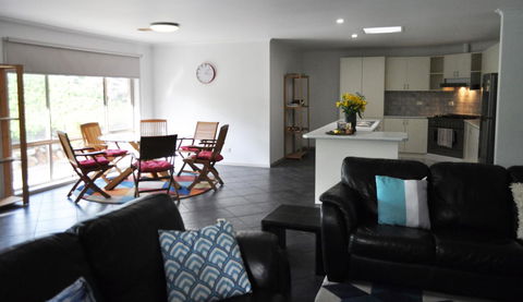 Island Breeze Motel - Sydneys Hotel 7