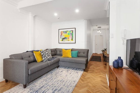 Newly Renovated Potts Point 2BR Art Deco - Sydneys Hotel 0