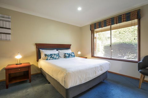 Nightcap At Federal Hotel Toowoomba - Sydneys Hotel 2