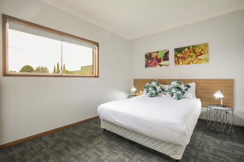 Nightcap At Federal Hotel Toowoomba - Sydneys Hotel 0