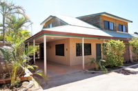 Book Exmouth Accommodation Vacations Sydneys Hotel Sydneys Hotel