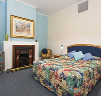 Ningana Heritage Houses - Sydneys Hotel
