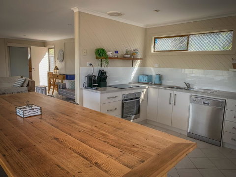 No. 10 Coffin Bay - Sydneys Hotel 2