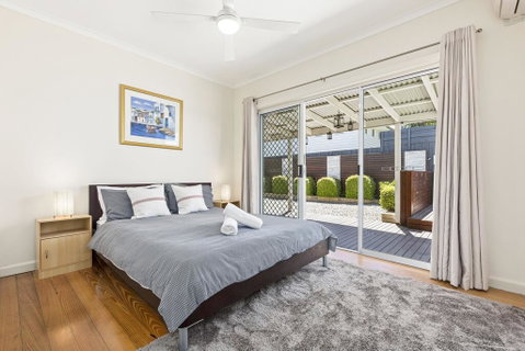 North Haven Lovely Coastal Beach House, Private Garden, Walk To Beach And Village - Sydneys Hotel 1