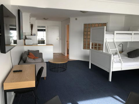 North Pier Hotel - Sydneys Hotel 2
