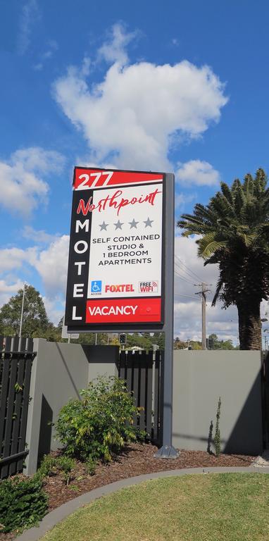 Northpoint Motel Apartments - Sydneys Hotel 3