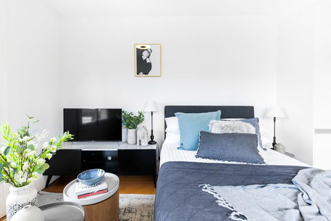 Not Your Usual Studio Apartment - Sydneys Hotel 1