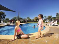 Book Lakes Entrance Accommodation Vacations Sydneys Hotel Sydneys Hotel