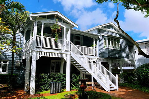 Number 12 B&B - Sydneys Hotel 0