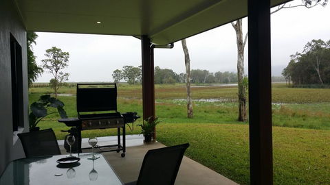 Nyleta Lodge - Sydneys Hotel 0