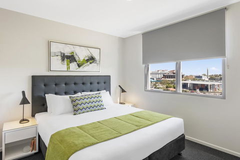 Oaks Brisbane Woolloongabba Suites - Sydneys Hotel 0