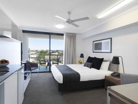 Oaks Mackay Carlyle Suites - Sydneys Hotel 0