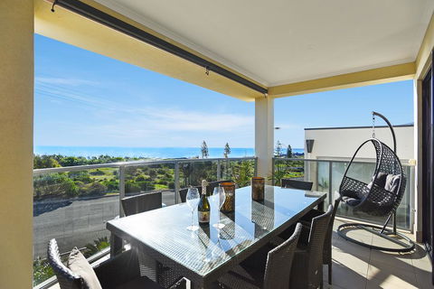 Ocean View Moana - Sydneys Hotel 0