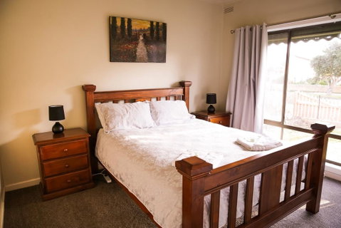 Ocean Views - Sydneys Hotel 2