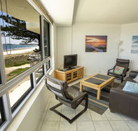 Oceanside Resort - Absolute Beachfront Apartments - Sydneys Hotel
