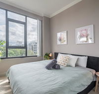 Olympic Park near Qudos Bank Arena King Bed 1BR 1Bath Sleeps 6 Air-cond parking - Sydneys Hotel
