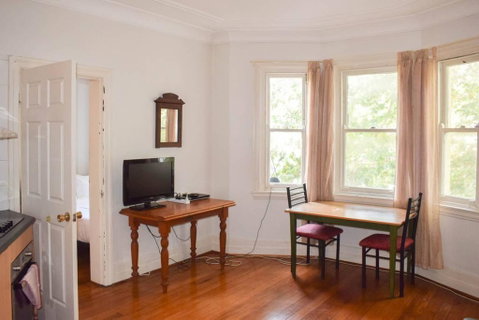 One Bedroom Apartment In Incredible Location - Sydneys Hotel 1