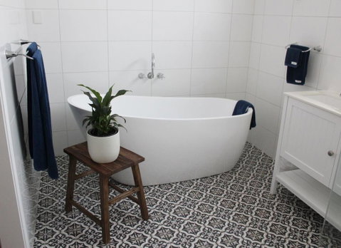 Outback Cellar & Country Cottage - Sydneys Hotel 3