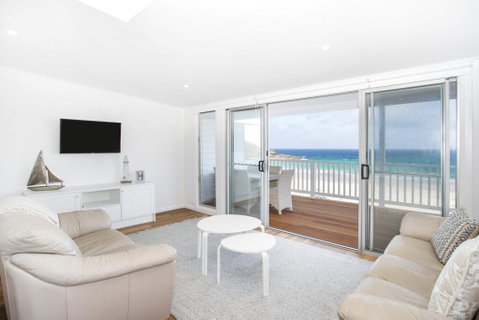 Pa's Beach House - Apartment 2 - Sydneys Hotel 2