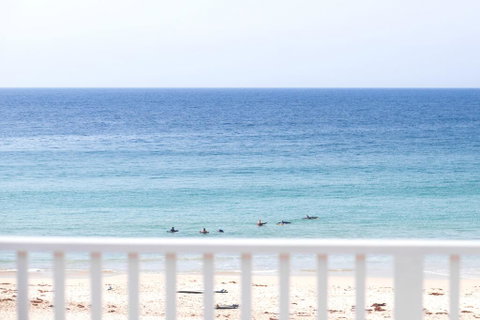 Pa's Beach House - Apartment 3 - Sydneys Hotel 1