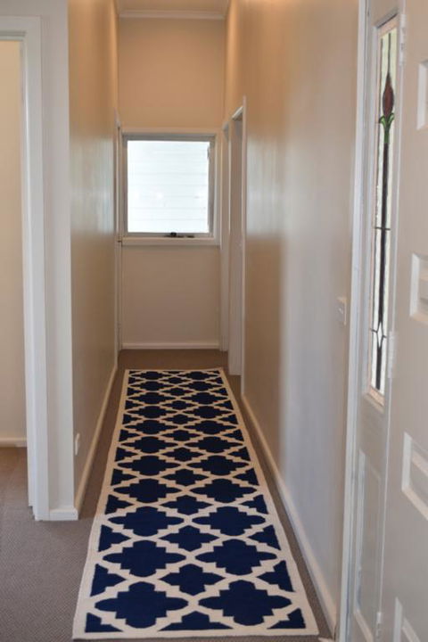 Pakenham Ranges - Sydneys Hotel 3