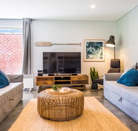 Pandanas Apartments 17B - Mollymook Beach - Sydneys Hotel