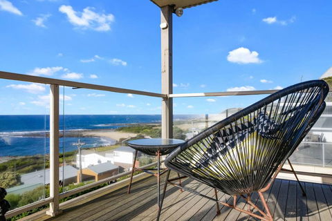 PANORAMA VIEWS - Spectacular Ocean Views - Sydneys Hotel 0