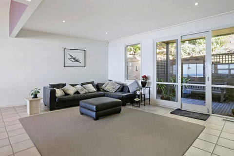 PANORAMA VIEWS - Spectacular Ocean Views - Sydneys Hotel 1
