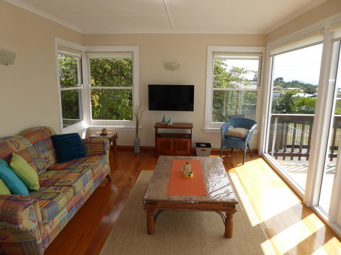 Panoramic Views On Walter - Sydneys Hotel 3
