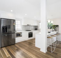 Park Avenue Terrace House Sleeps 9 - Sydneys Hotel