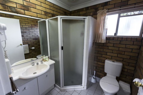 Park House Motor Inn - Sydneys Hotel 2