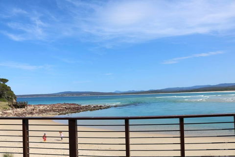 Pelican Lake Holiday House - Sydneys Hotel 3