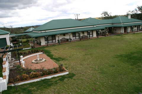 Pepper Tree Ridge B&B - Sydneys Hotel 0
