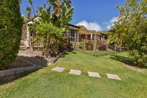 Perfect Family Escape In Mountain Creek - Sydneys Hotel 2