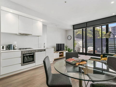 PERFECTLY PRAHRAN - Your Mecca Of Social And Style - Sydneys Hotel 0