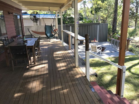 Pet Friendly Waterfront Holiday House On Peacefull Island With Bikes And Kayaks - Sydneys Hotel 3