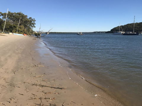 Pet Friendly Waterfront Holiday House On Peacefull Island With Bikes And Kayaks - Sydneys Hotel 0