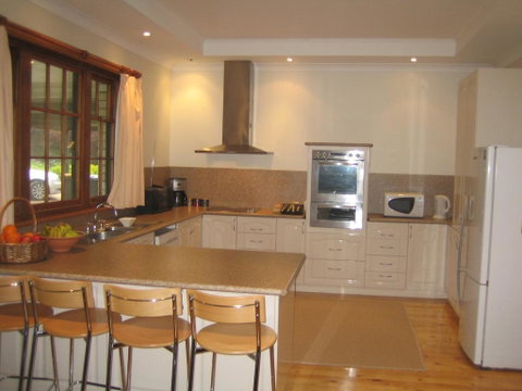 Pinkerton Hill Naracoorte - Sydneys Hotel 2