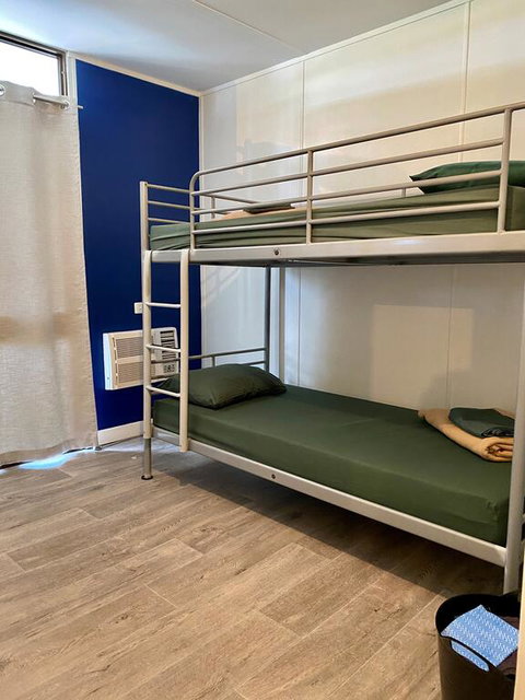 Pippies Beachhouse - Sydneys Hotel 3