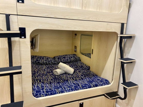 Pod Bed Coogee Beachside - Sydneys Hotel 3