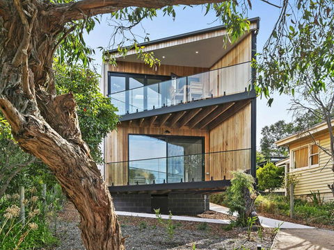 POINT BREAK , NEW LISTING 2019,  - Sydneys Hotel 0