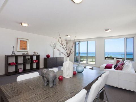 POINT GREY APARTMENT 14 - The Point - Sydneys Hotel 2
