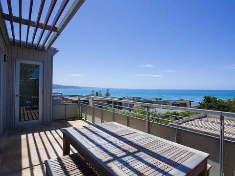 POINT GREY APARTMENT 14 - The Point - Sydneys Hotel 1