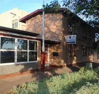 Port Adelaide Backpackers - Sydneys Hotel