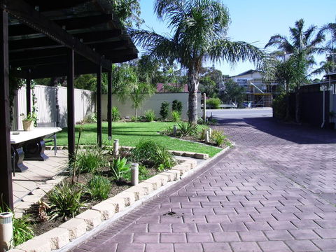 Port Noarlunga Motel - Sydneys Hotel 1