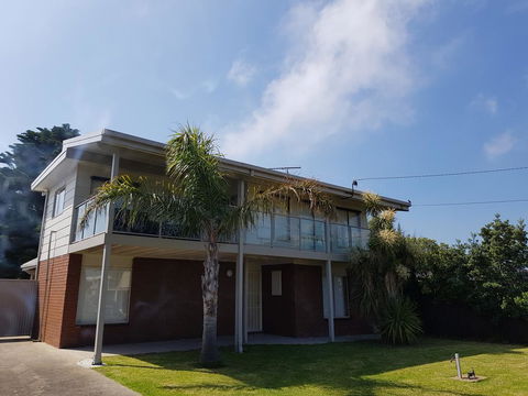 Portarlington Beach Shack 50 Metres To The Water - Sydneys Hotel 0