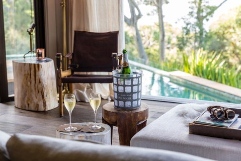 Pretty Beach House - Sydneys Hotel 3