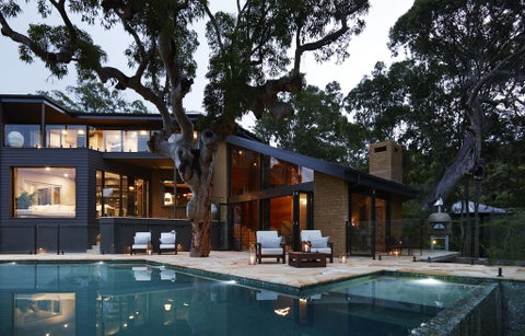 Pretty Beach House - Sydneys Hotel 1