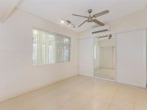 Private Abode And Handy Location With A Pool - Sydneys Hotel 2
