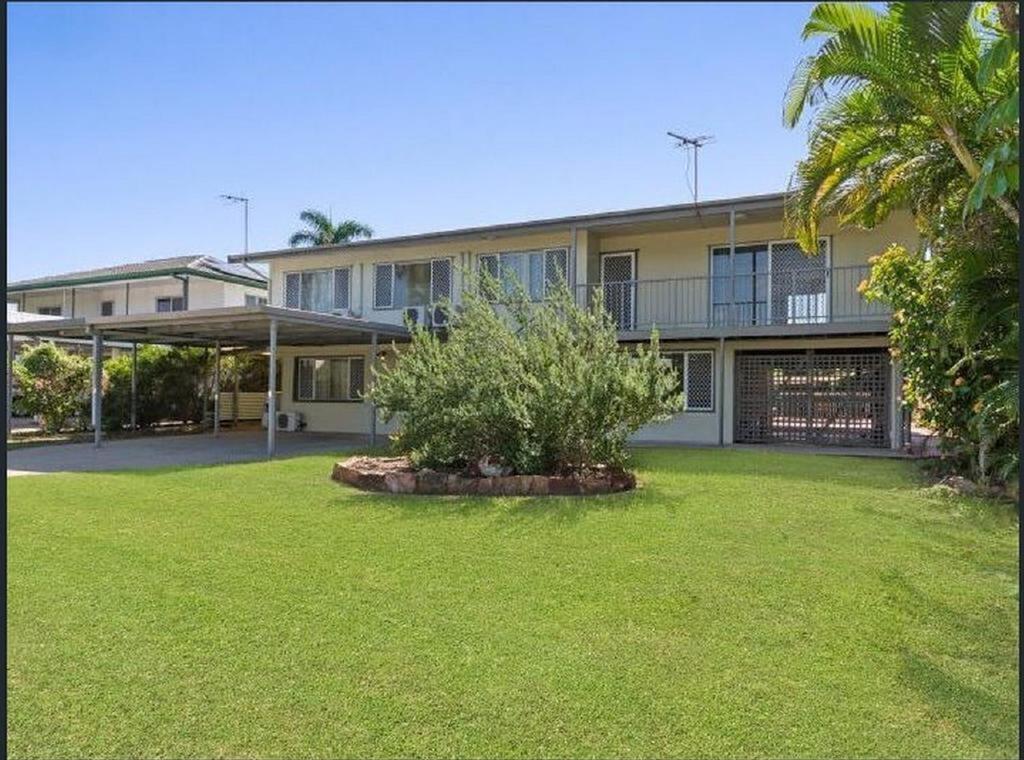Cranbrook QLD Sydneys Hotel